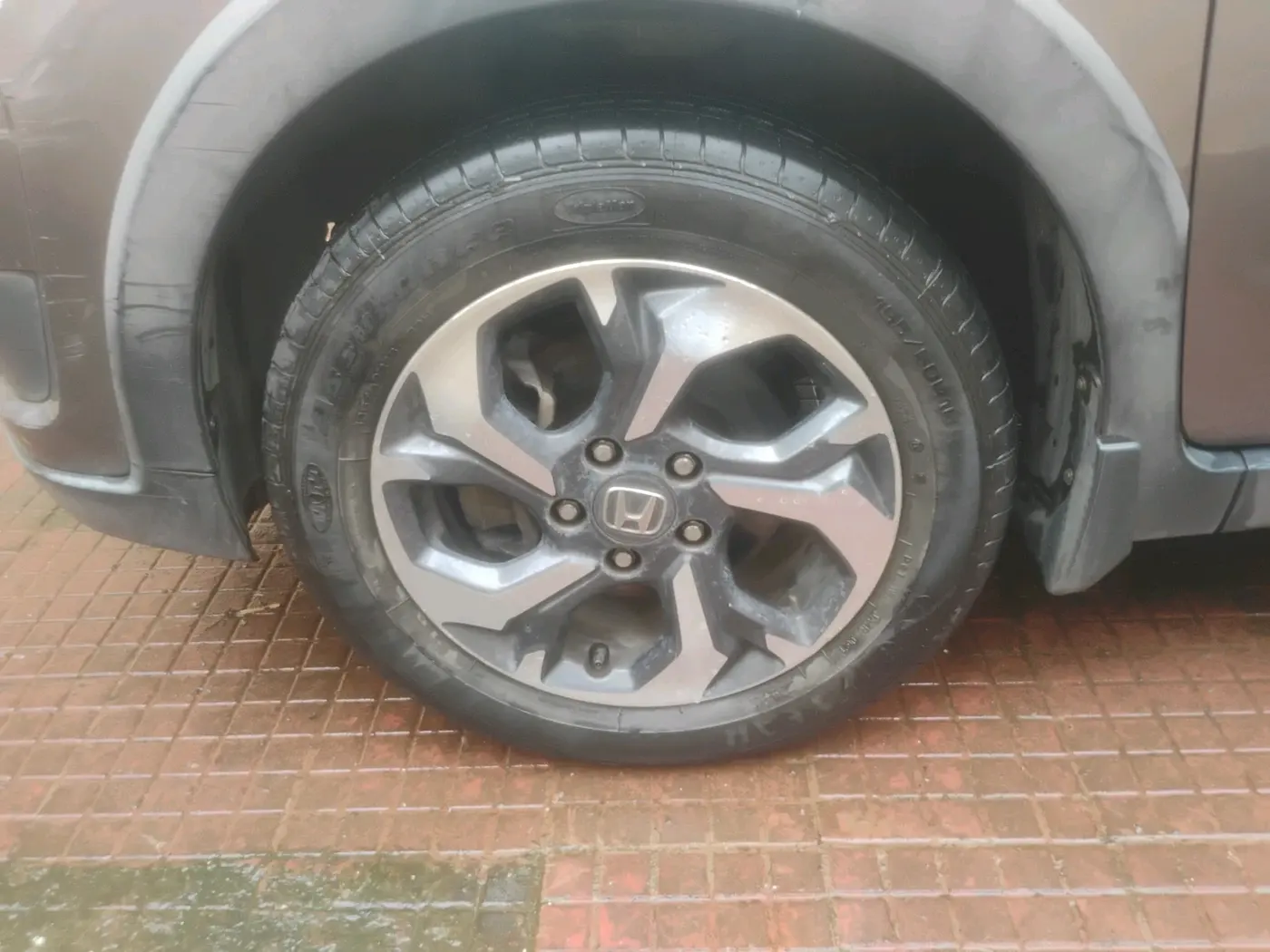 2016 Honda BR-V 1.5L I-VTEC V CVT, Petrol, Automatic, 41,740 km, tyre