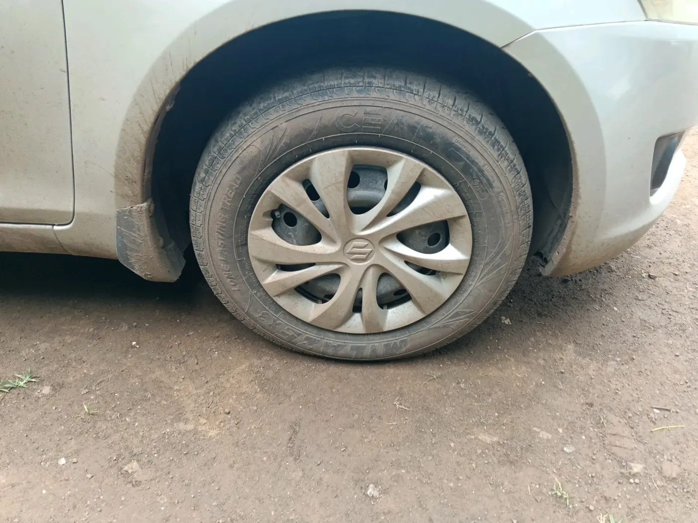 2012 Maruti Swift VDI, Diesel, Manual, 93,718 km, tyre