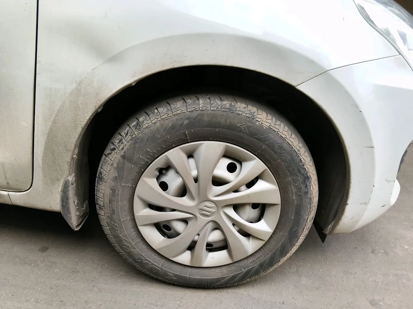 2020 Maruti Swift LXI, Petrol, Manual, 40,779 km, tyre
