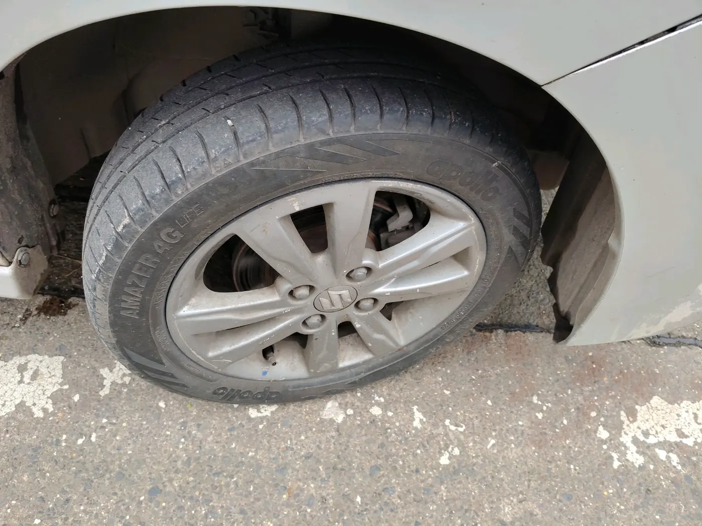 2013 Maruti Wagon R Stingray VXI, Petrol, Manual, 88,017 km, tyre