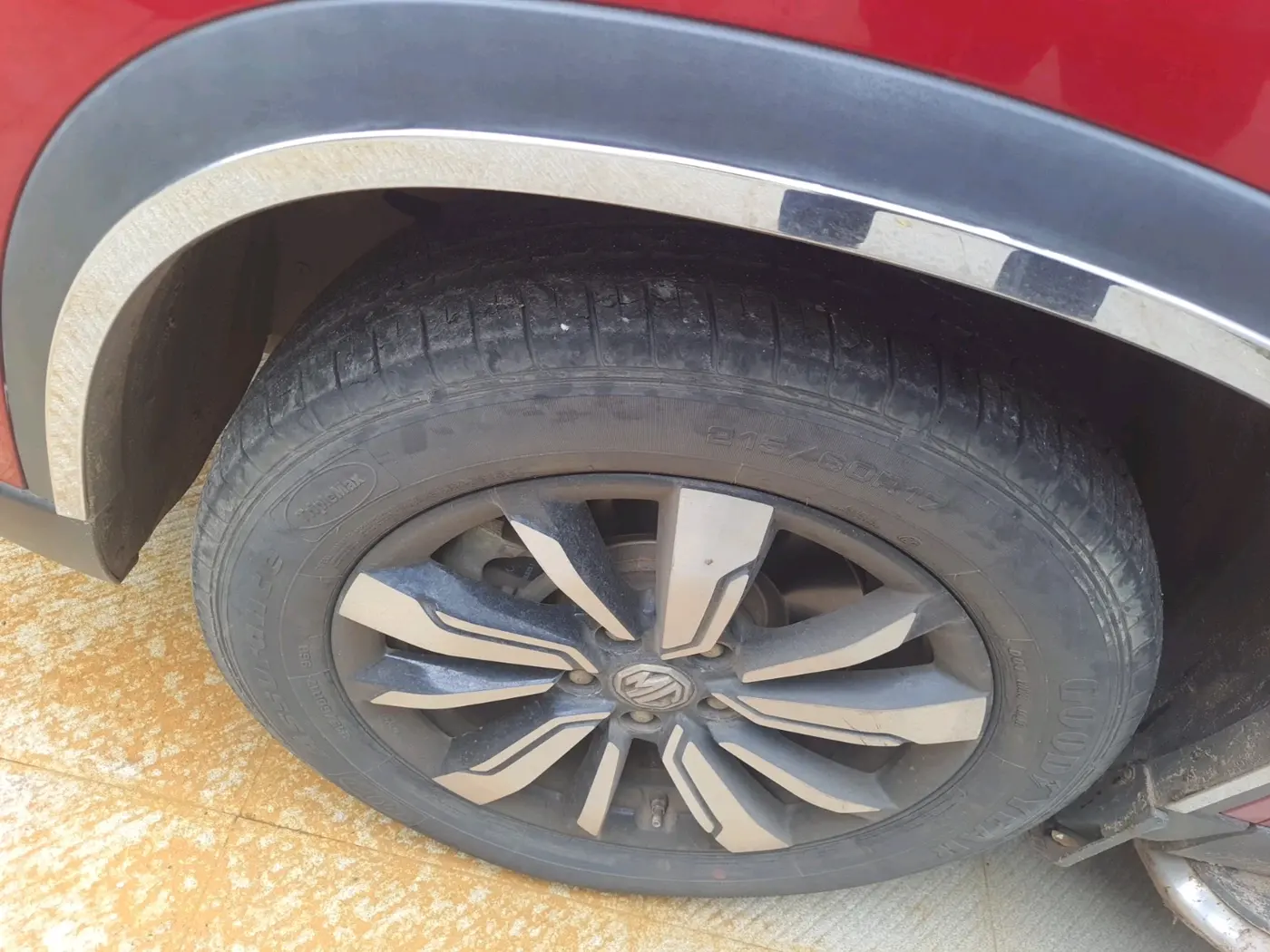 2019 MG HECTOR SHARP 1.5 DCT PETROL, Petrol, Automatic, 27,233 km, tyre