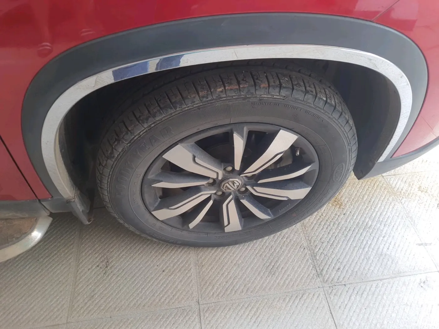 2019 MG HECTOR SHARP 1.5 DCT PETROL, Petrol, Automatic, 27,233 km, tyre