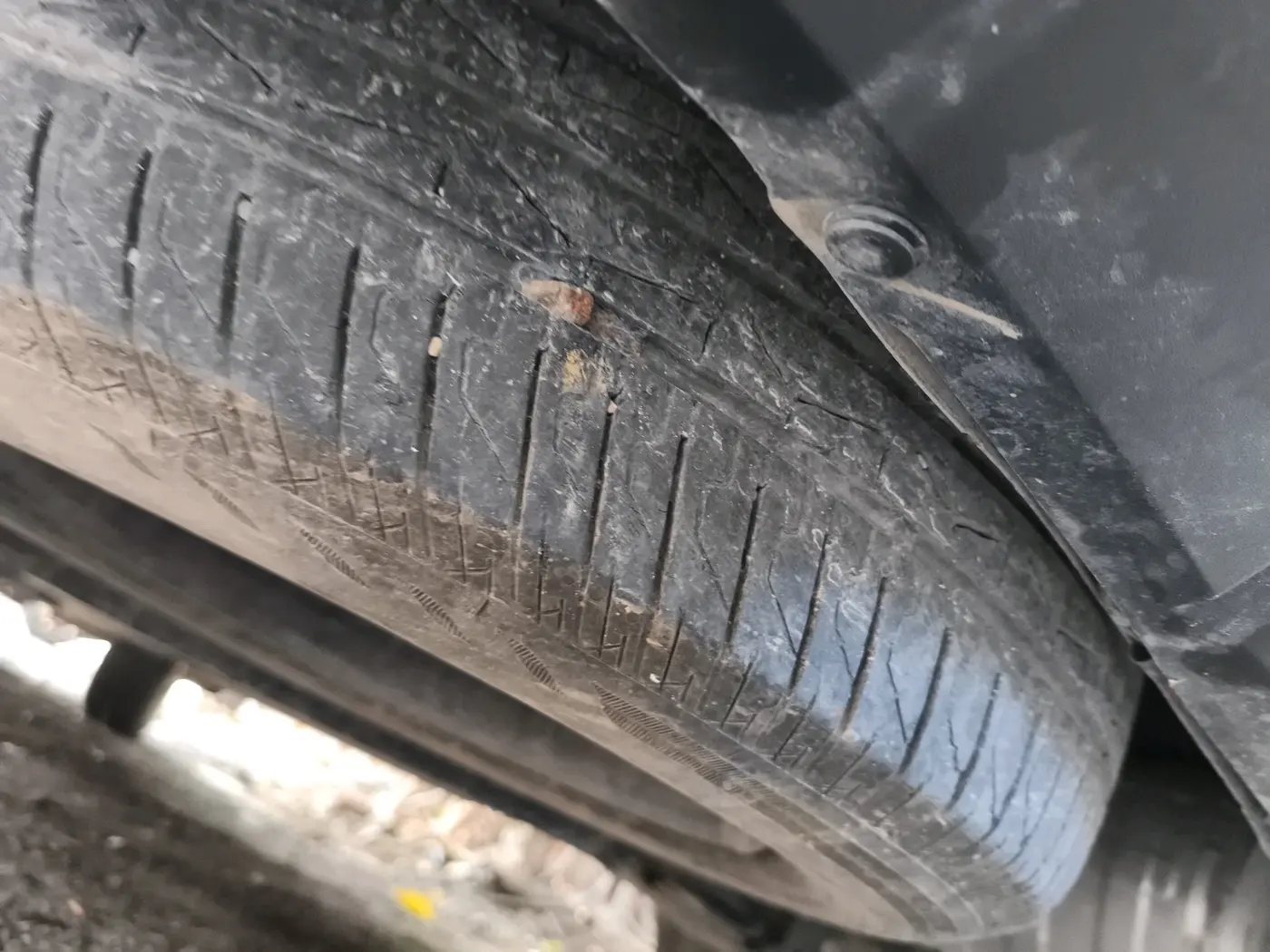 2024 Tata PUNCH PURE MT CNG, CNG, Manual, 31,222 km, tyre