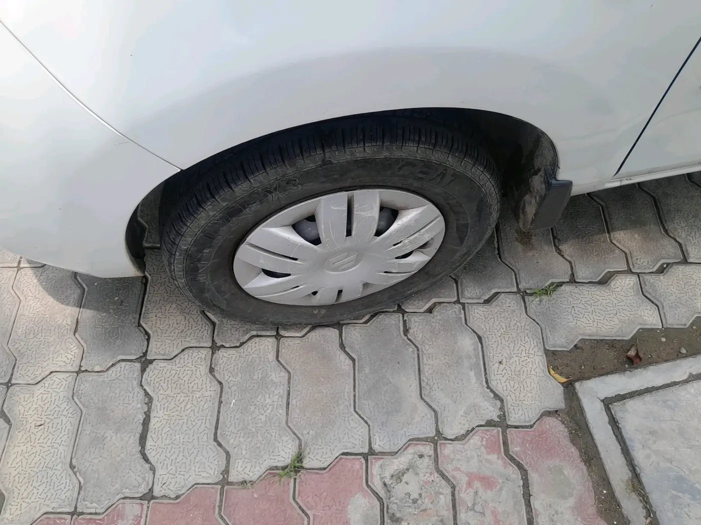 2019 Maruti Alto VXI, Petrol, Manual, 61,759 km, tyre