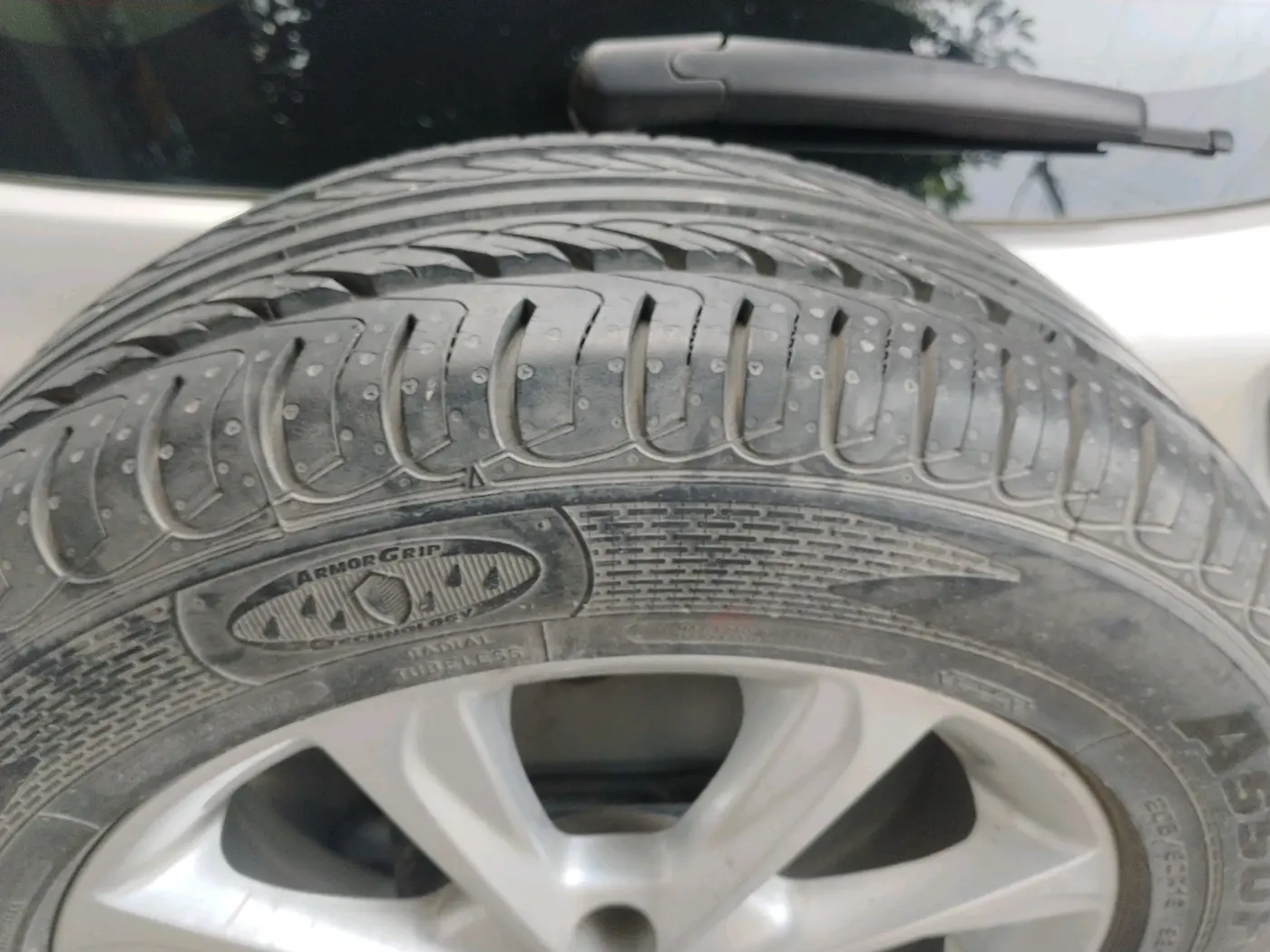 2018 Ford Ecosport TITANIUM 1.5L DIESEL, Diesel, Manual, 1,08,388 km, tyre