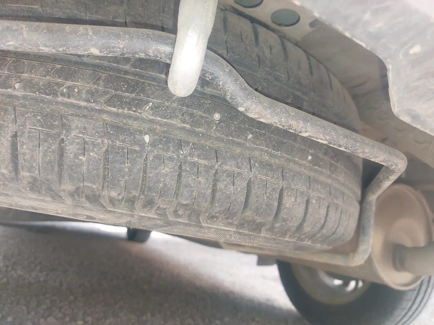 2020 Maruti Ertiga VXI CNG, CNG, Manual, 87,524 km, tyre
