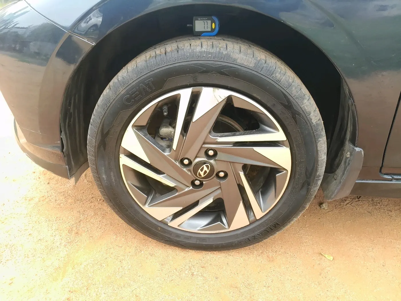 2023 Hyundai NEW I20 ASTA 1.2 MT, Petrol, Manual, 44,247 km, tyre