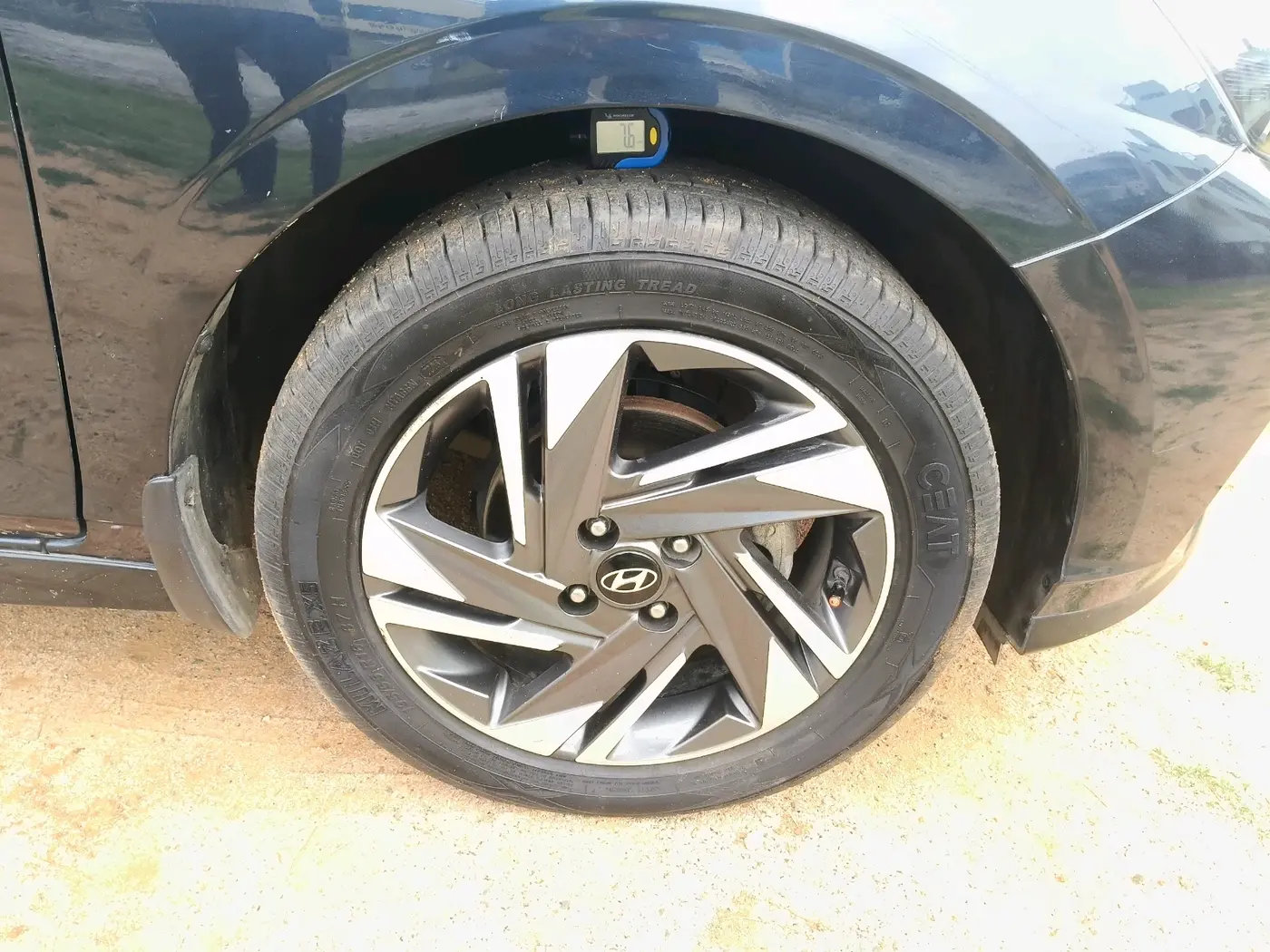 2023 Hyundai NEW I20 ASTA 1.2 MT, Petrol, Manual, 44,247 km, tyre