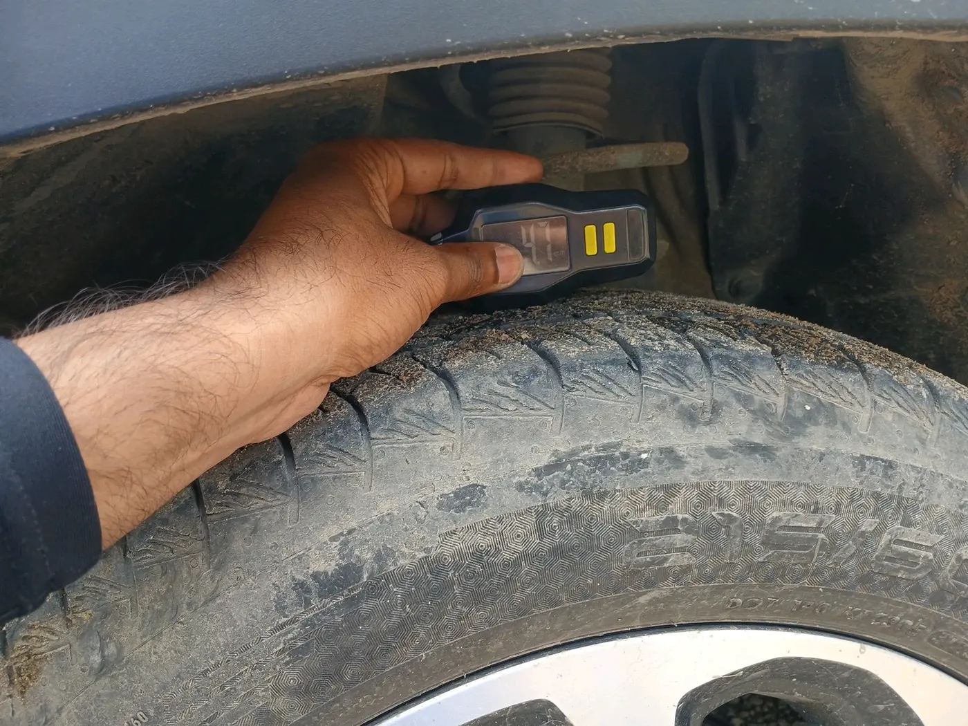 2023 Maruti Grand Vitara DELTA SMART HYBRID, Petrol, Manual, 45,592 km, tyre