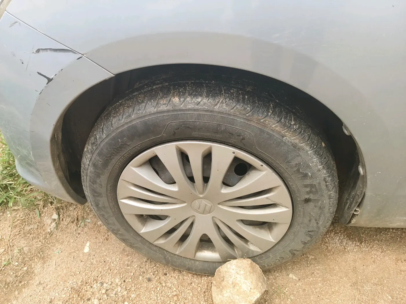 2013 Maruti Ertiga VXI, Petrol, Manual, 77,120 km, tyre
