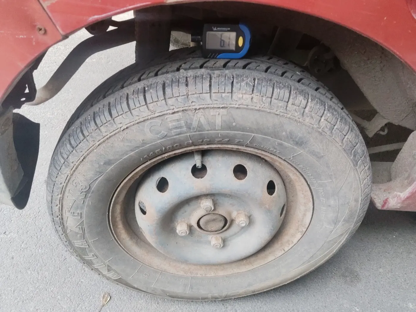2013 Maruti Alto 800 VXI, Petrol, Manual, 63,411 km, tyre