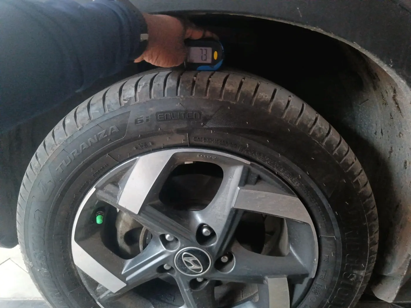 2020 Hyundai VENUE SX 1.0 (O) TURBO, Petrol, Manual, 79,202 km, tyre