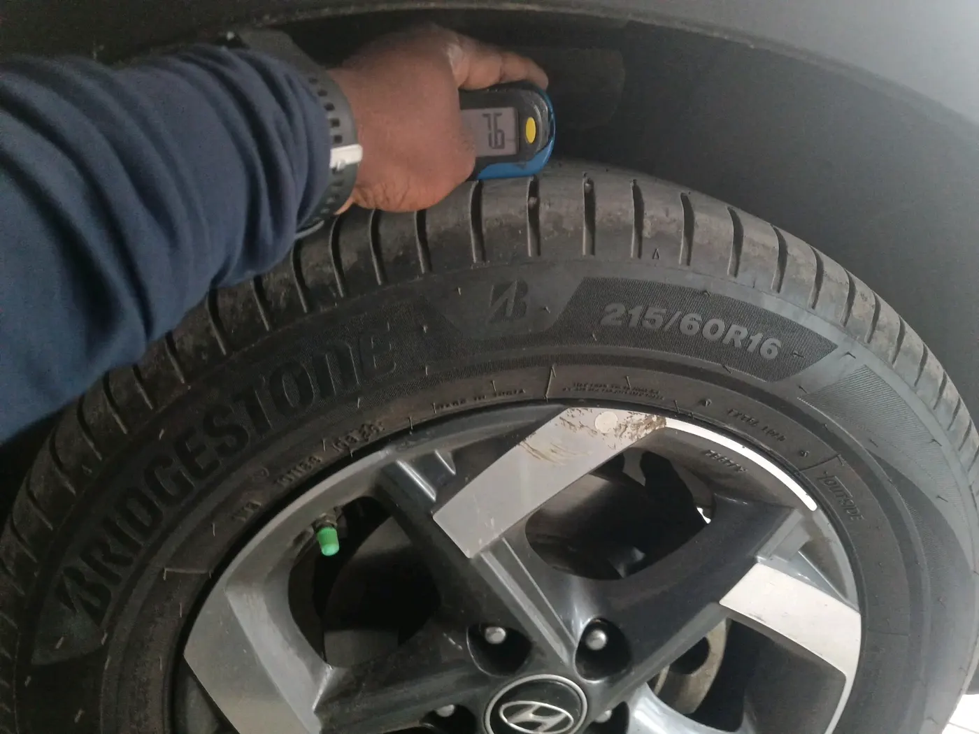 2020 Hyundai VENUE SX 1.0 (O) TURBO, Petrol, Manual, 79,202 km, tyre
