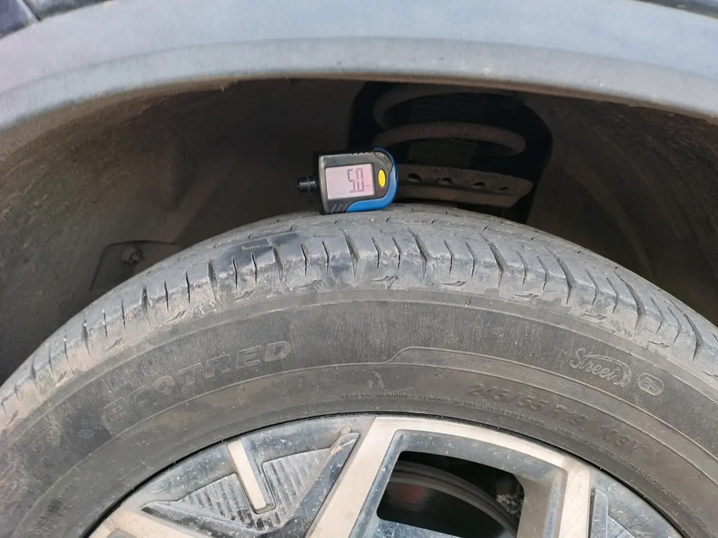 2025 Tata Safari Accomplished 7str AT, Diesel, Automatic, 55,775 km, tyre