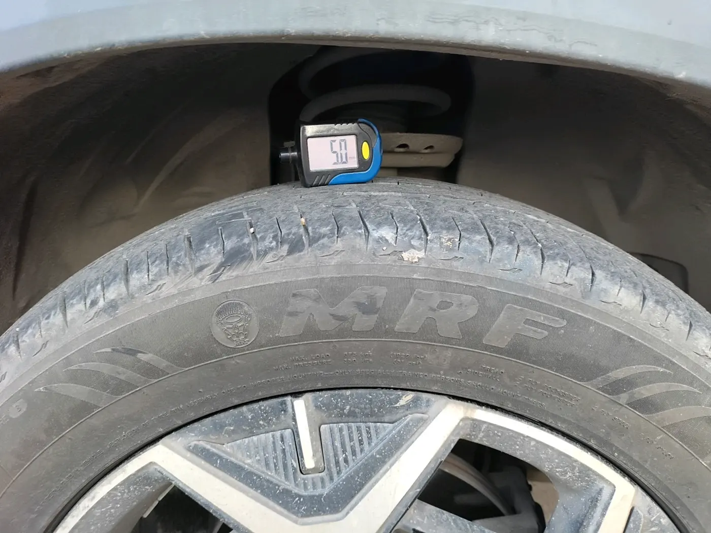 2025 Tata Safari Accomplished 7str AT, Diesel, Automatic, 55,775 km, tyre