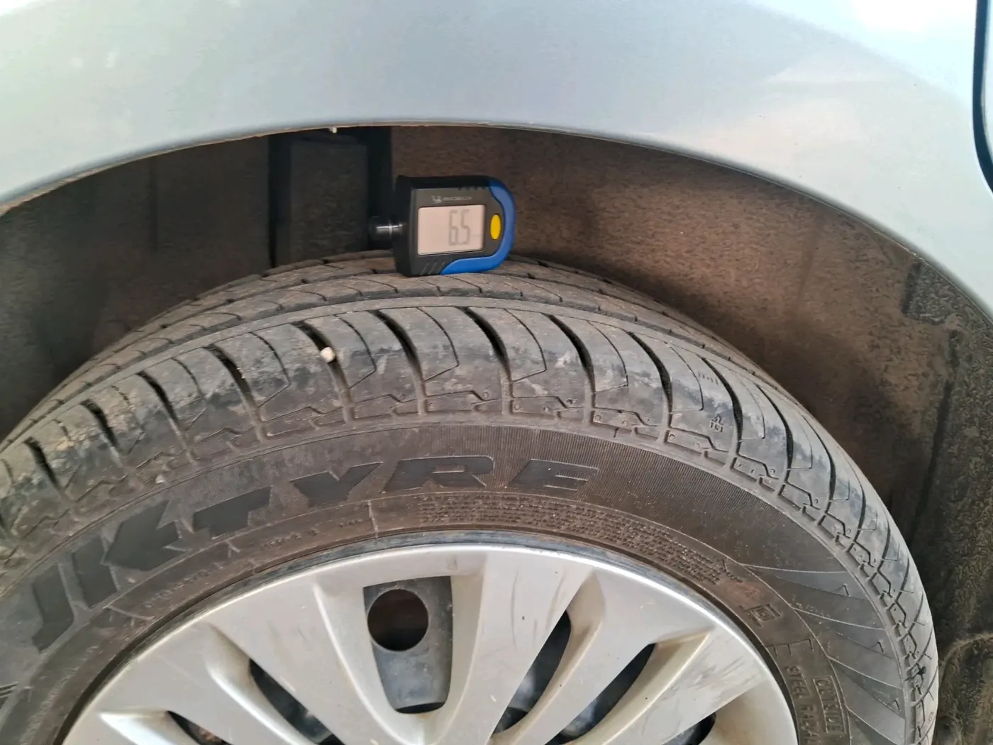 2012 Maruti Ertiga VXI, Petrol, Manual, 46,846 km, tyre