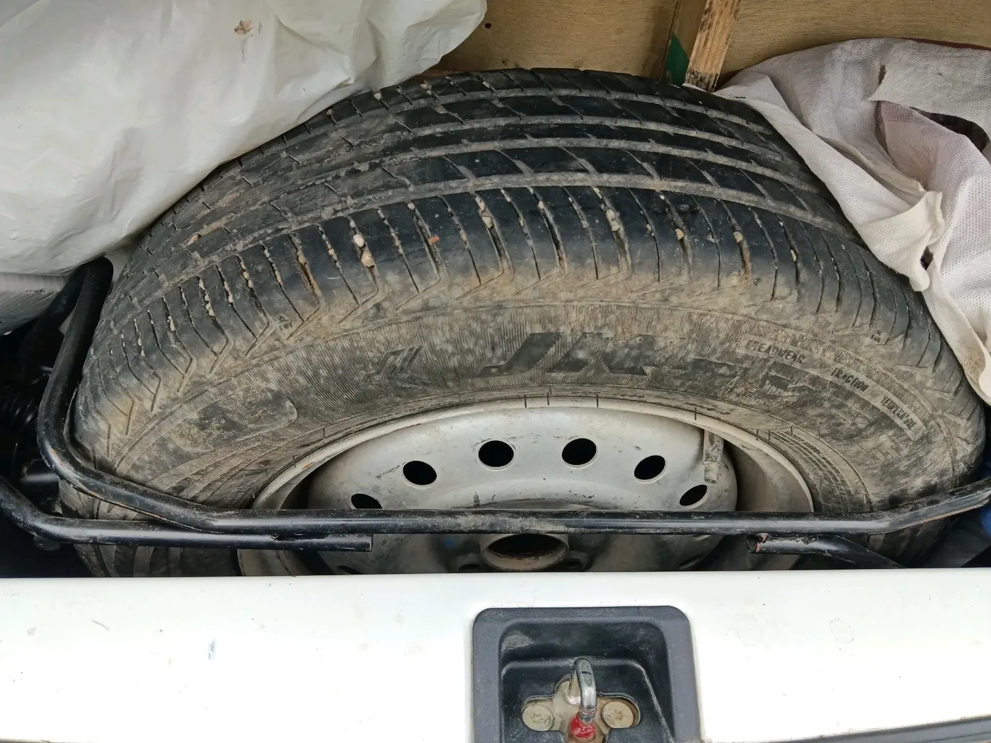 2024 Maruti New Wagon-R LXI CNG 1.0, CNG, Manual, 59,938 km, tyre