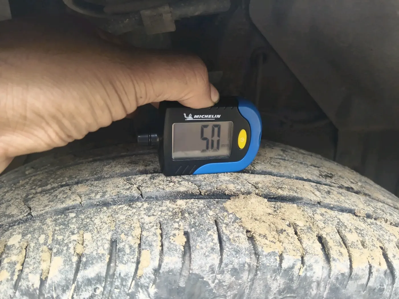 2025 Maruti BREZZA LXI S- CNG, CNG, Manual, 30,098 km, tyre