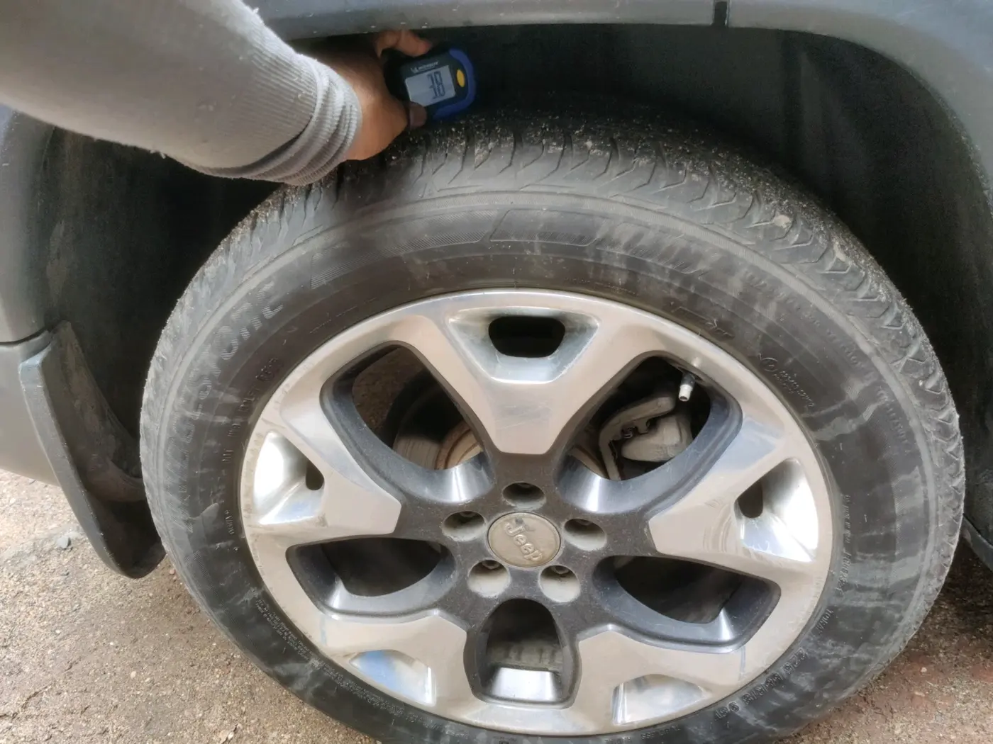 2019 Jeep Compass LIMITED PLUS PETROL AT, Petrol, Automatic, 1,20,735 km, tyre