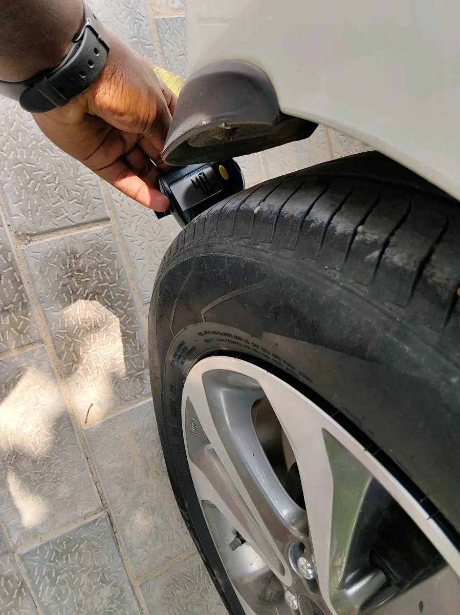 2018 Hyundai Xcent SX 1.2 (O), CNG, Manual, 65,600 km, tyre