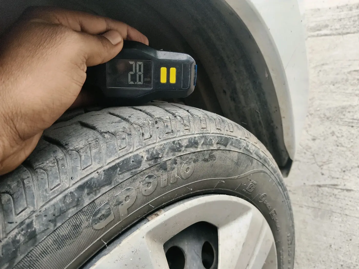 2016 Maruti Wagon R 1.0 VXI AMT, Petrol, Automatic, 14,592 km, tyre