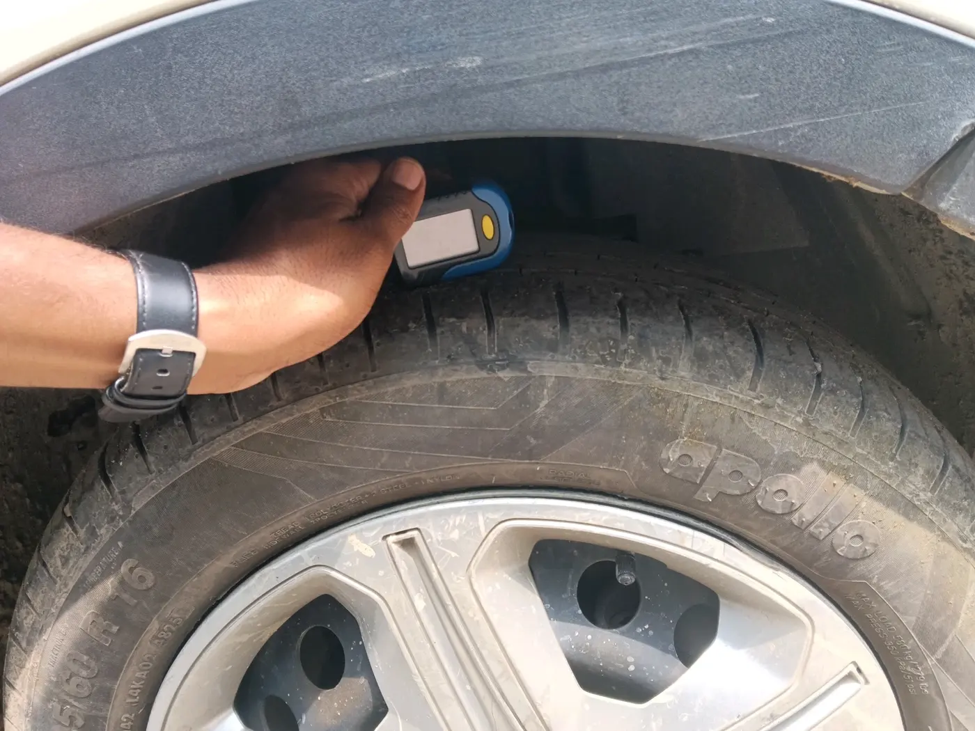 2021 Tata NEXON XM SUNROOF PETROL, CNG, Manual, 83,465 km, tyre