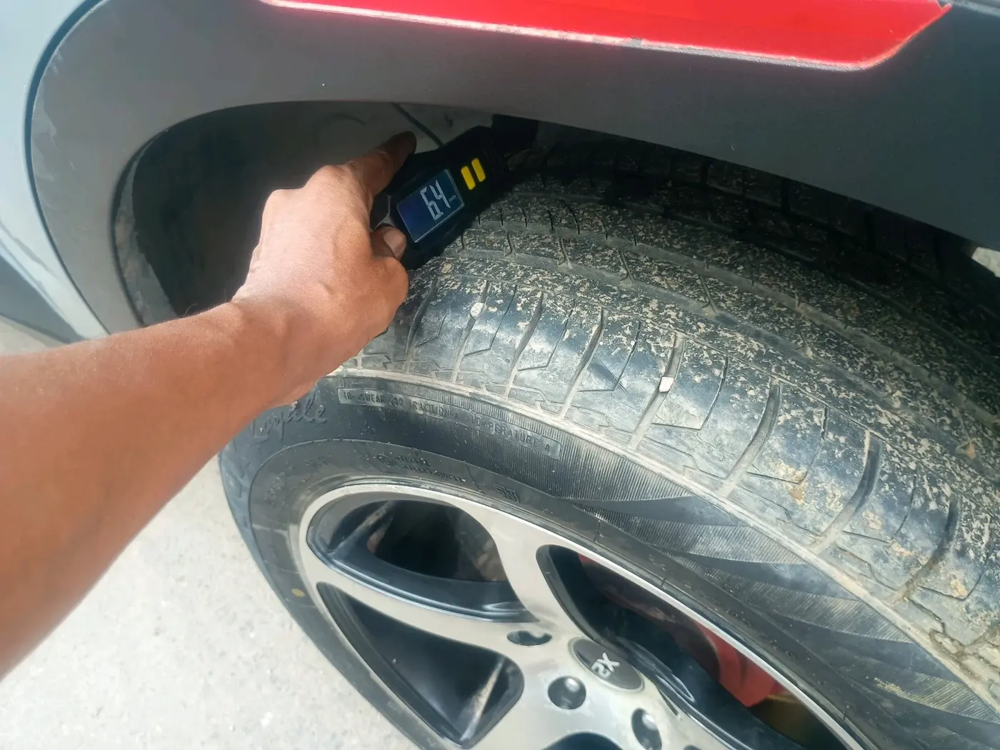 2019 Hyundai VENUE S 1.2, Petrol, Manual, 22,513 km, tyre