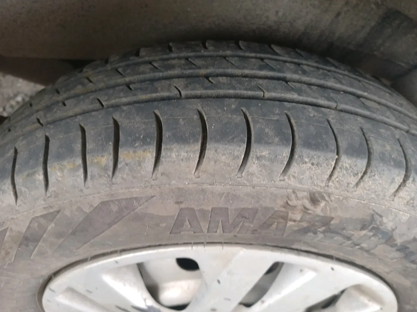 2016 Maruti Wagon R 1.0 LXI CNG, CNG, Manual, 1,36,666 km, tyre