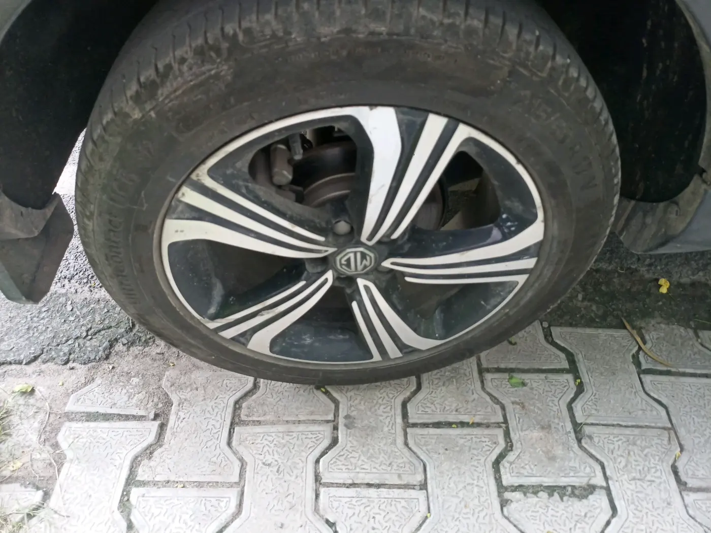 2021 MG ASTOR SHARP 1.5 MT, Petrol, Manual, 14,223 km, tyre