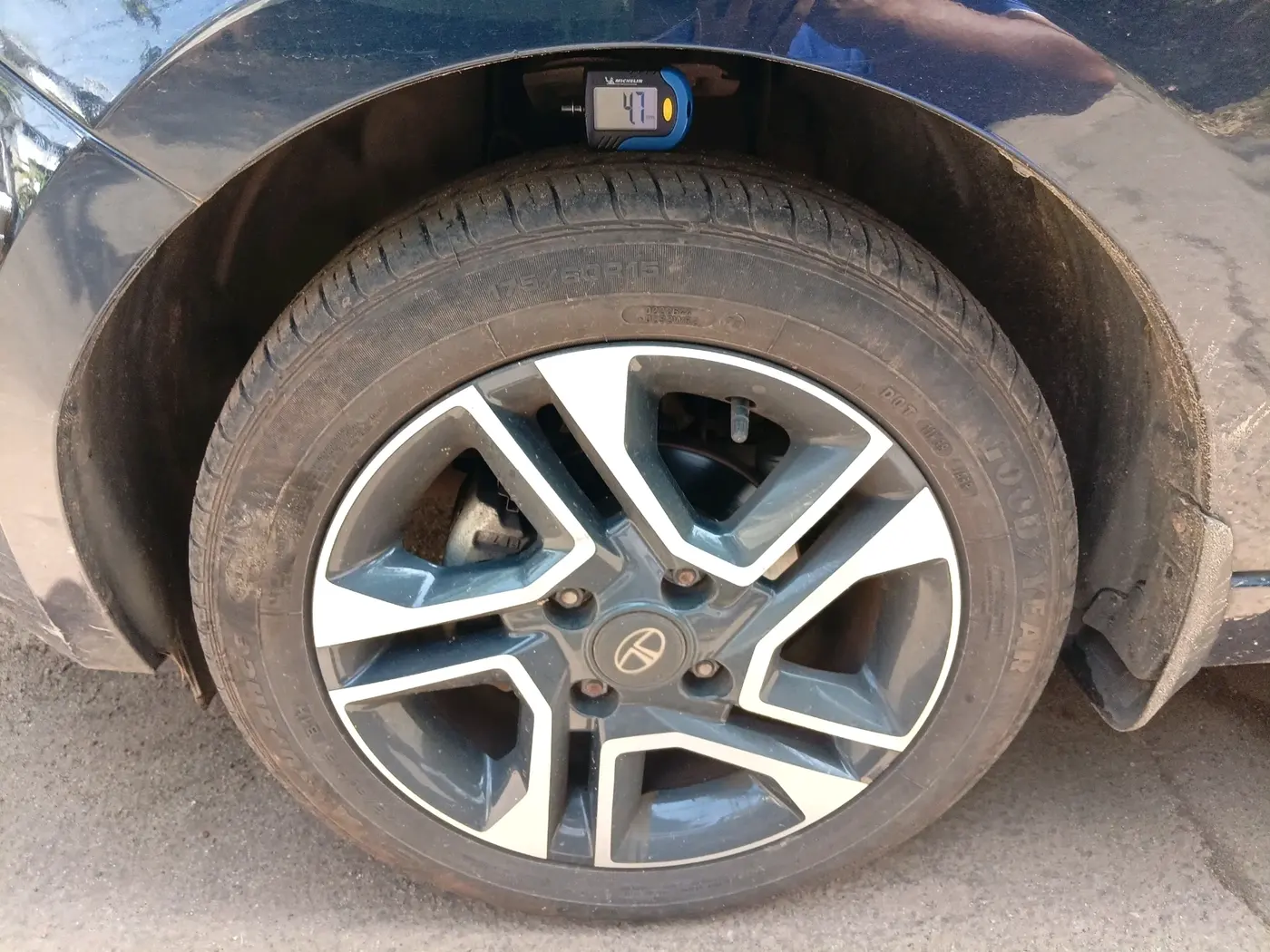 2023 Tata Tiago XZA PLUS PETROL, Petrol, Automatic, 14,306 km, tyre