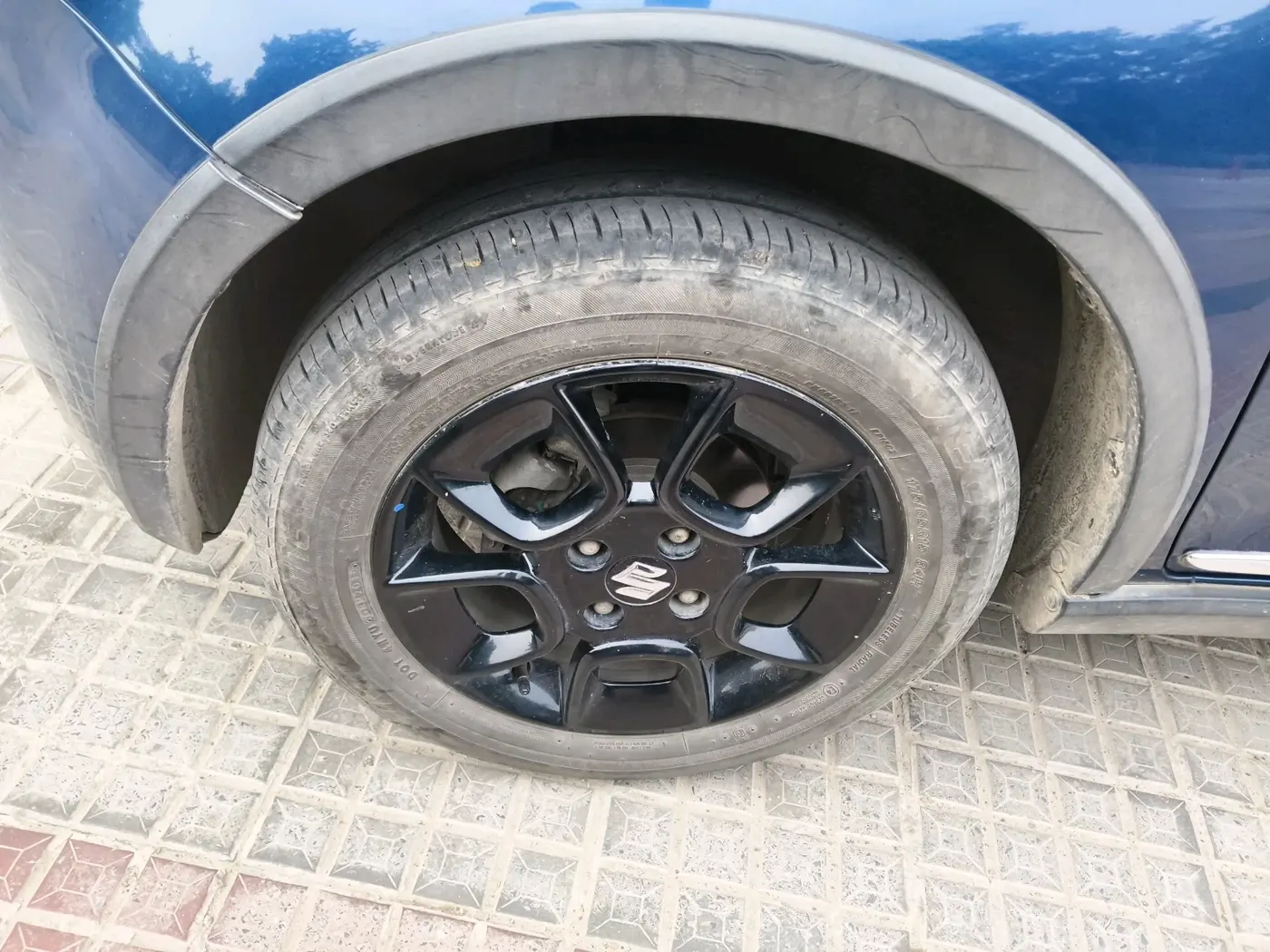 2019 Maruti IGNIS ZETA 1.2 AMT, Petrol, Automatic, 28,677 km, tyre