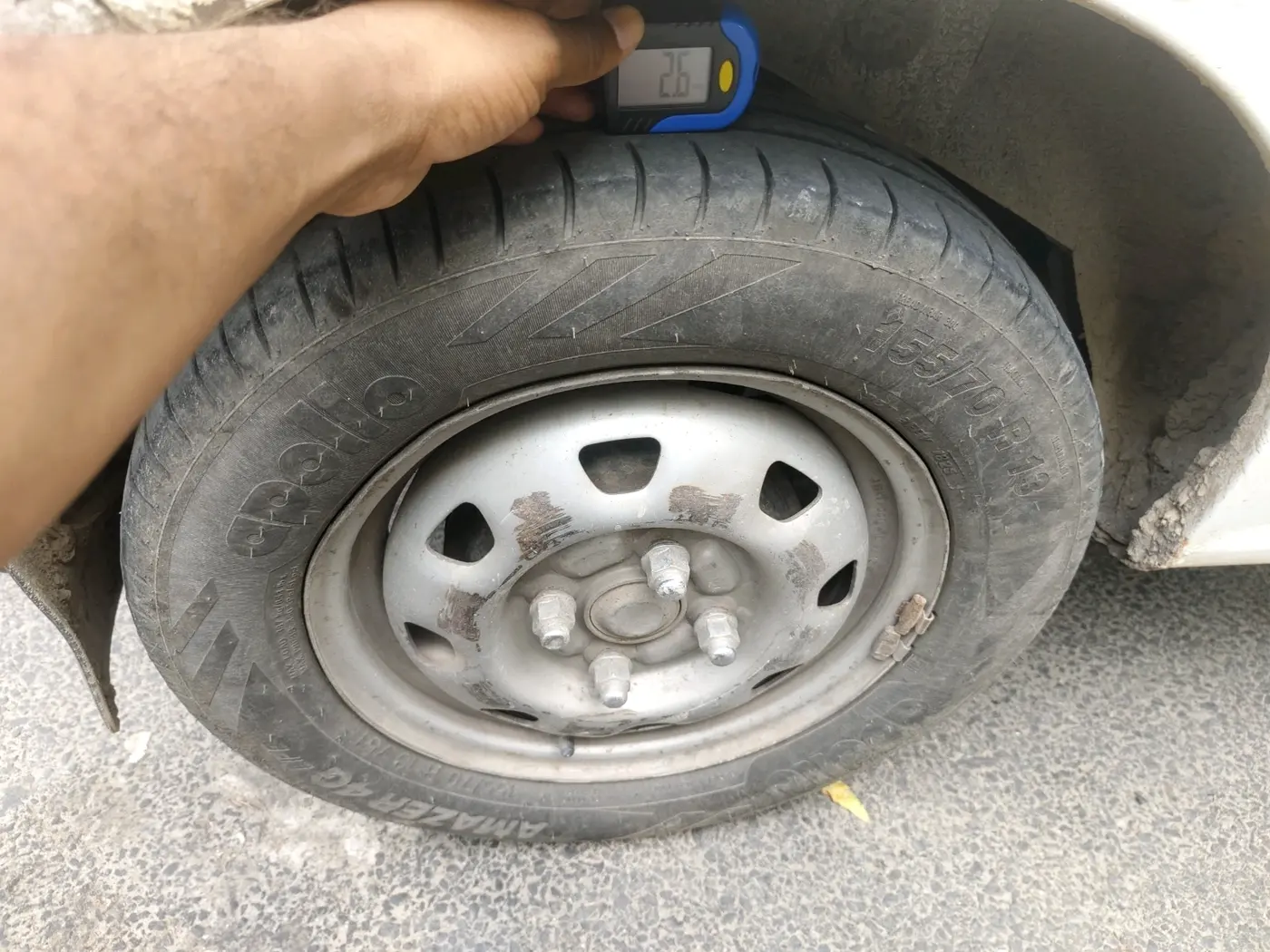 2013 Hyundai Santro Xing GL PLUS, CNG, Manual, 1,53,892 km, tyre