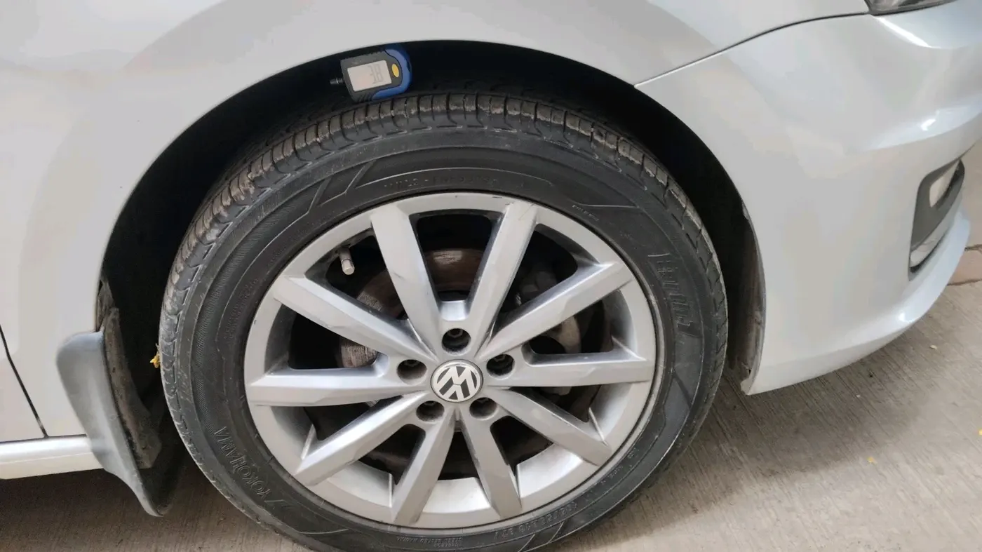2019 Volkswagen Vento 1.2 TSI HIGHLINE PLUS AT, Petrol, Automatic, 38,362 km, tyre