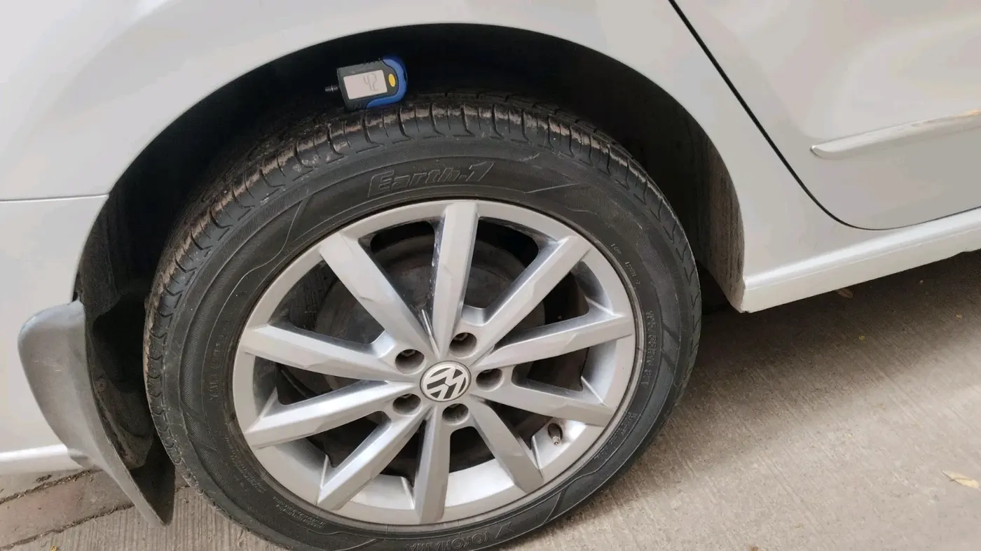 2019 Volkswagen Vento 1.2 TSI HIGHLINE PLUS AT, Petrol, Automatic, 38,362 km, tyre