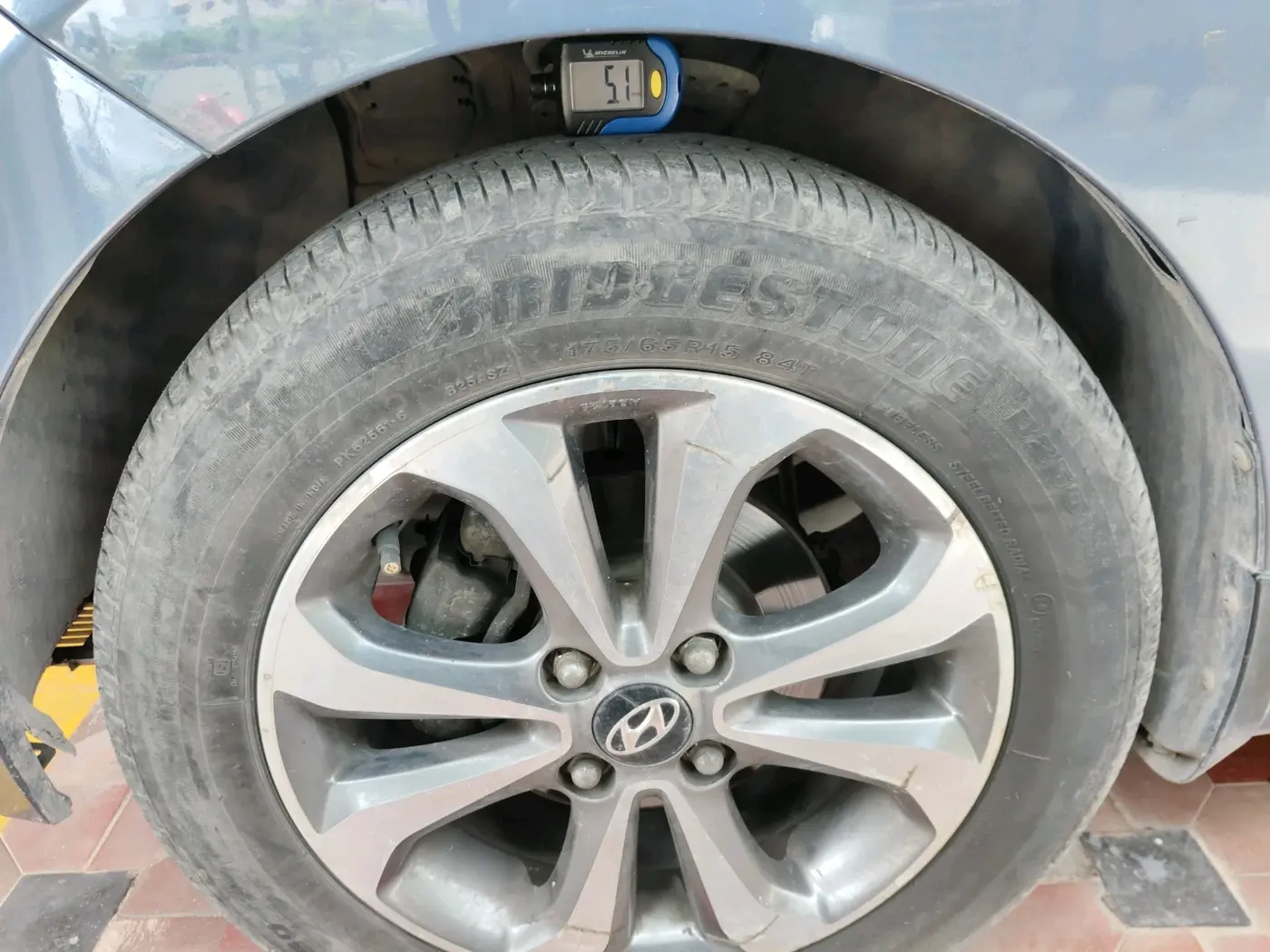 2015 Hyundai Xcent SX 1.2 (O), Petrol, Manual, 41,336 km, tyre