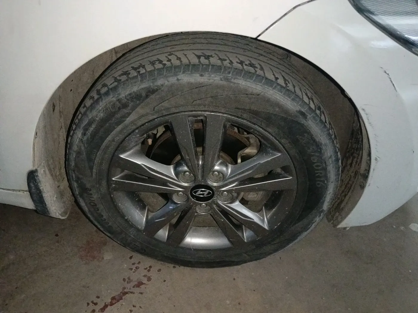 2019 Hyundai New Elantra 2.0 SX MT PETROL, Petrol, Manual, 1,22,058 km, tyre