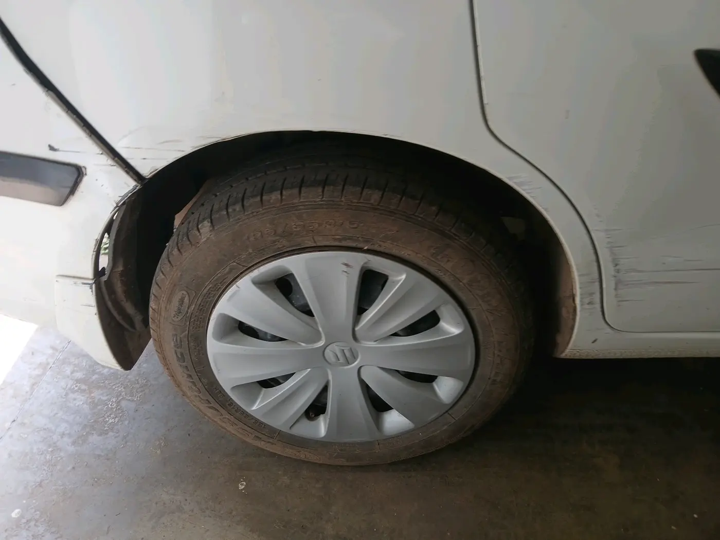 2017 Maruti Ertiga VXI CNG, CNG, Manual, 82,919 km, tyre