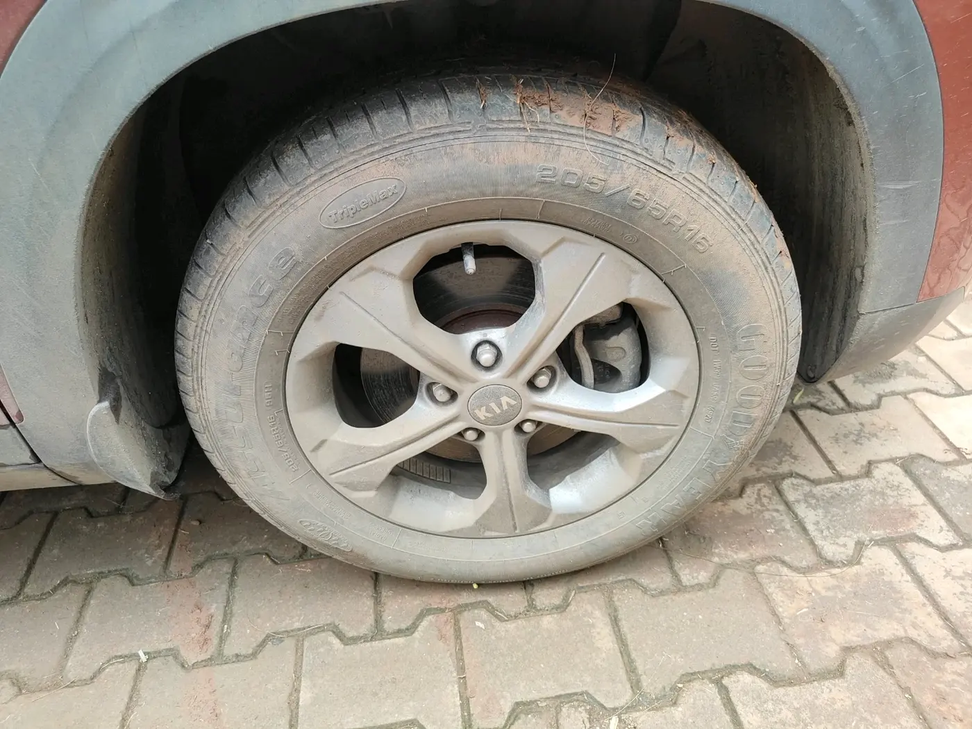 2020 KIA SELTOS HTK PLUS 1.5, Petrol, Manual, 14,881 km, tyre