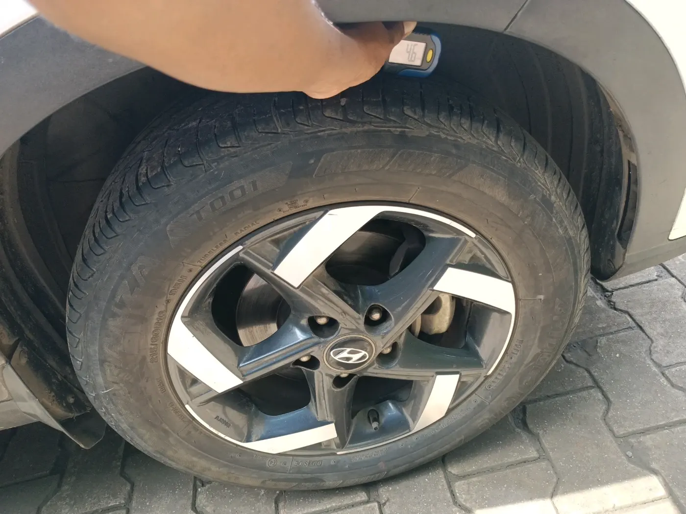 2019 Hyundai VENUE SX(O) 1.4 CRDI, Diesel, Manual, 1,86,654 km, tyre