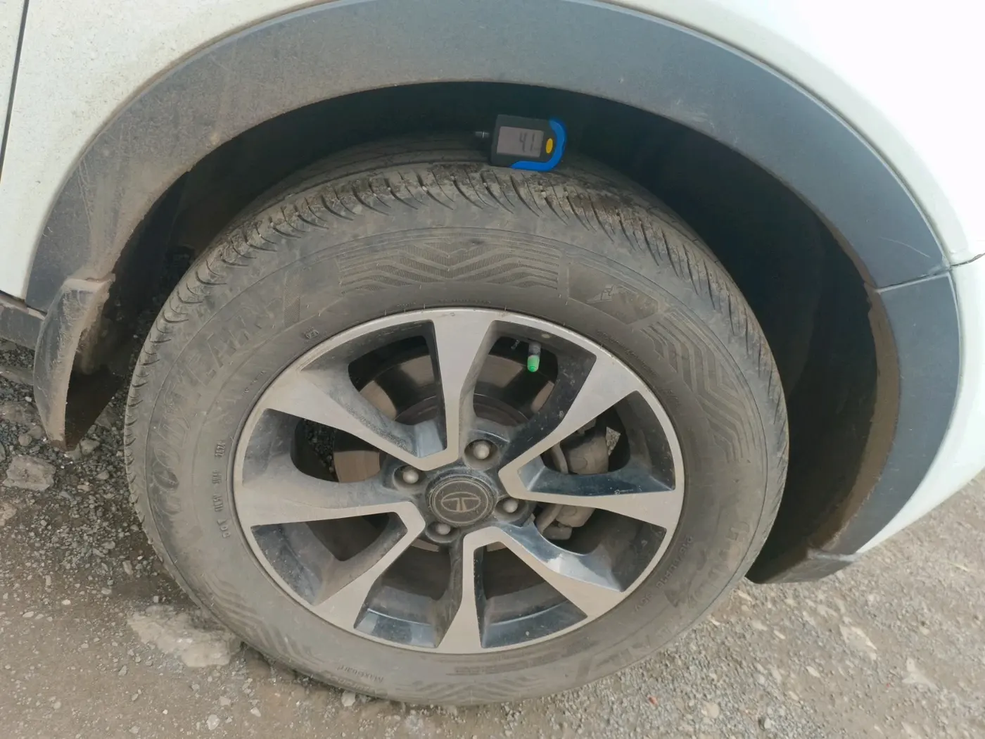 2020 Tata NEXON XZA PLUS SUNROOF PETROL, Petrol, Automatic, 65,977 km, tyre