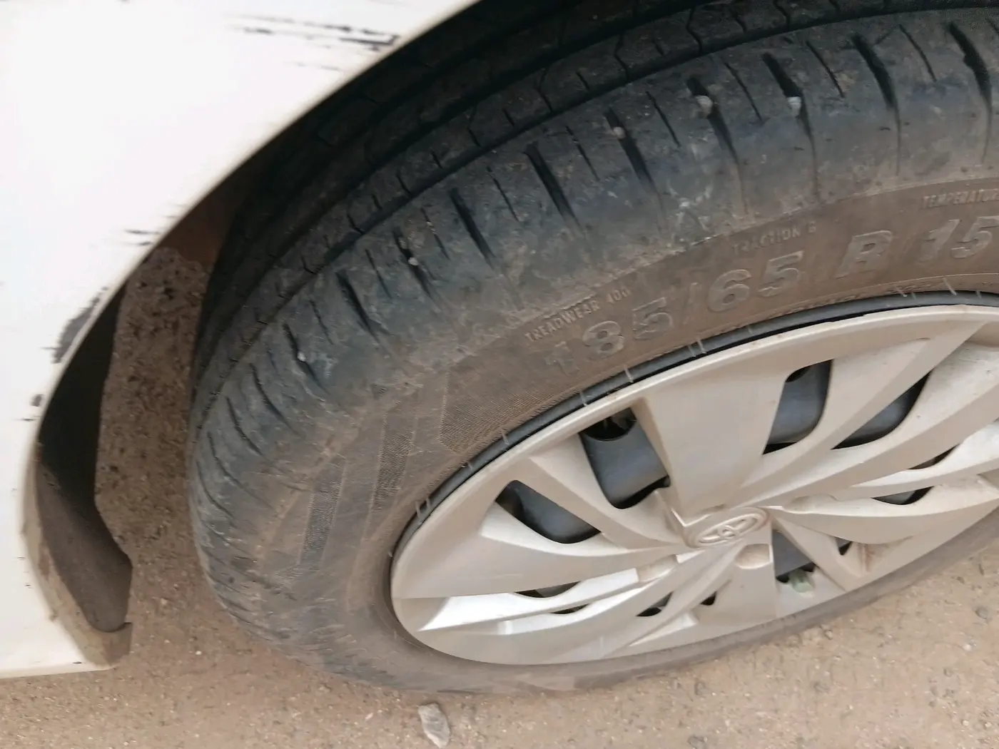 2024 Toyota Glanza E, Petrol, Manual, 13,515 km, tyre