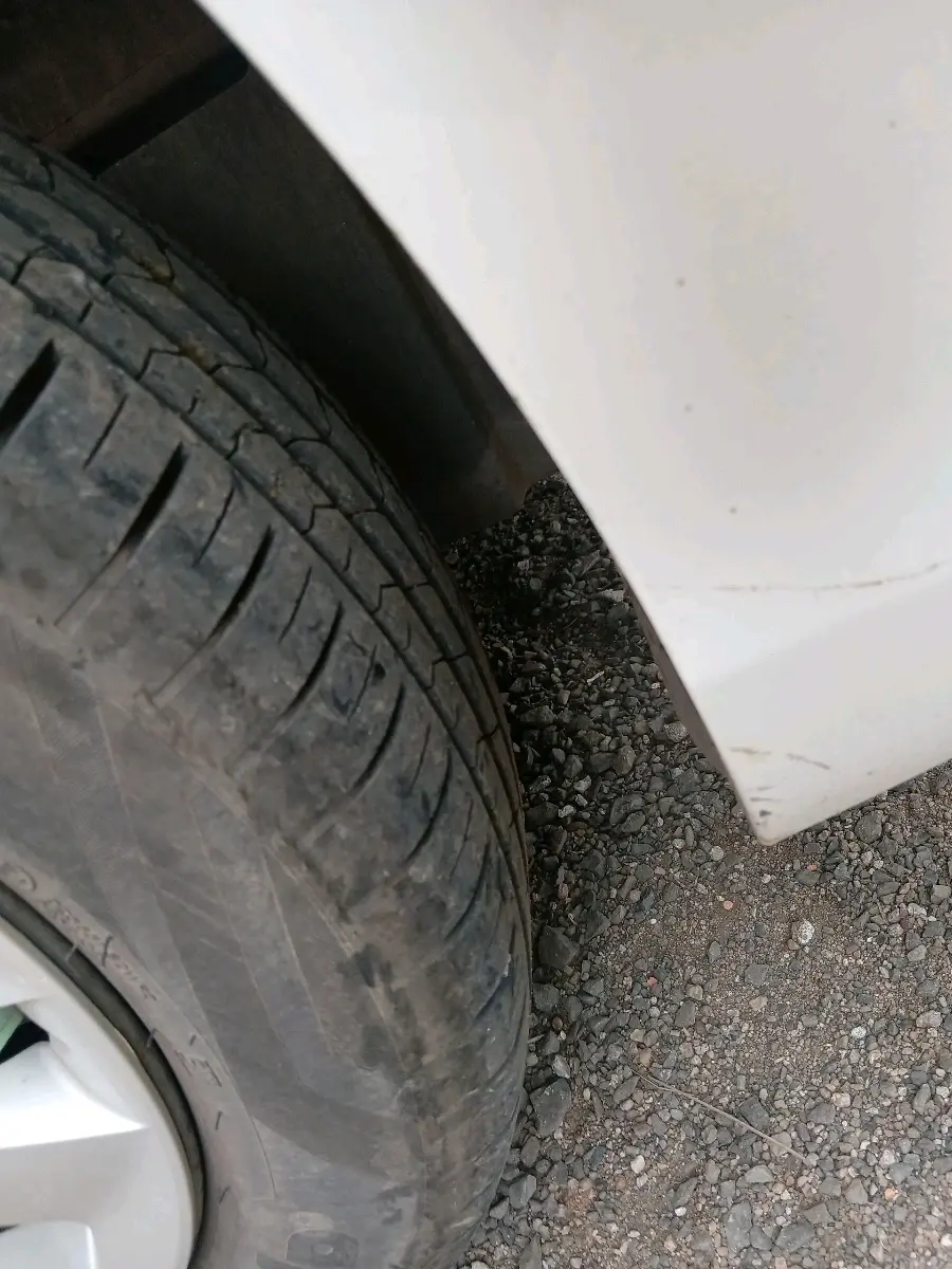 2024 Toyota Glanza E, Petrol, Manual, 13,515 km, tyre