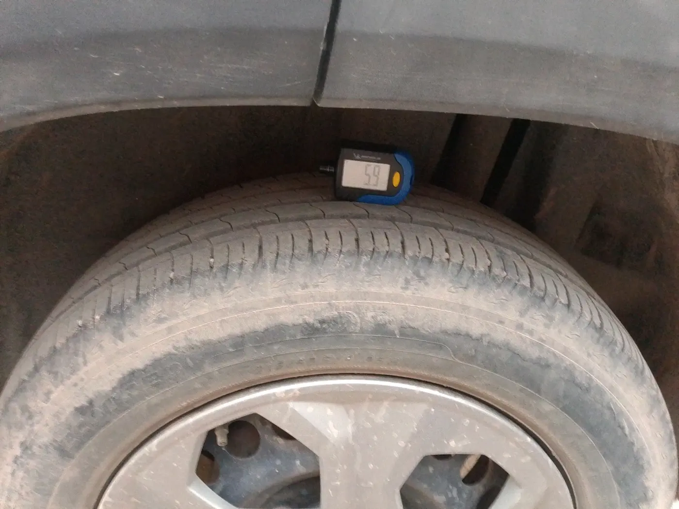 2024 Maruti BREZZA VXI S-CNG, CNG, Manual, 1,05,176 km, tyre