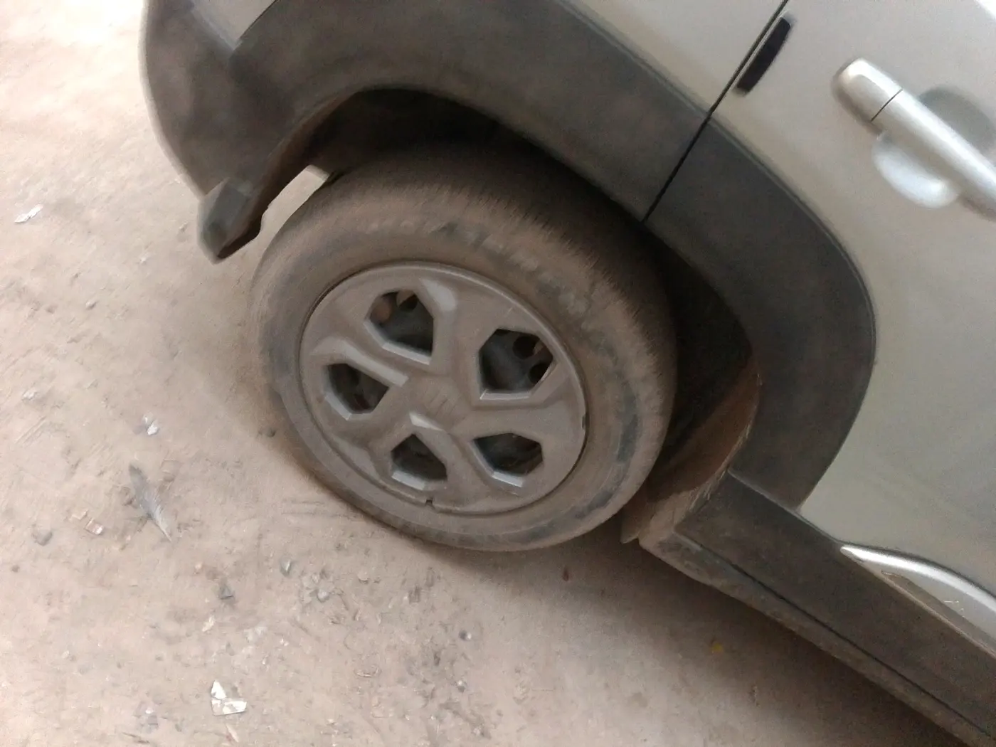 2024 Maruti BREZZA VXI S-CNG, CNG, Manual, 1,05,176 km, tyre