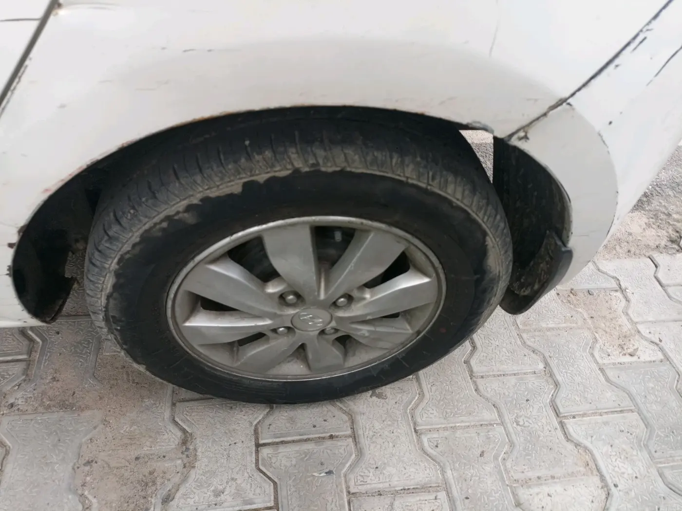 2012 Hyundai i20 SPORTZ 1.2, Petrol, Manual, 1,06,945 km, tyre