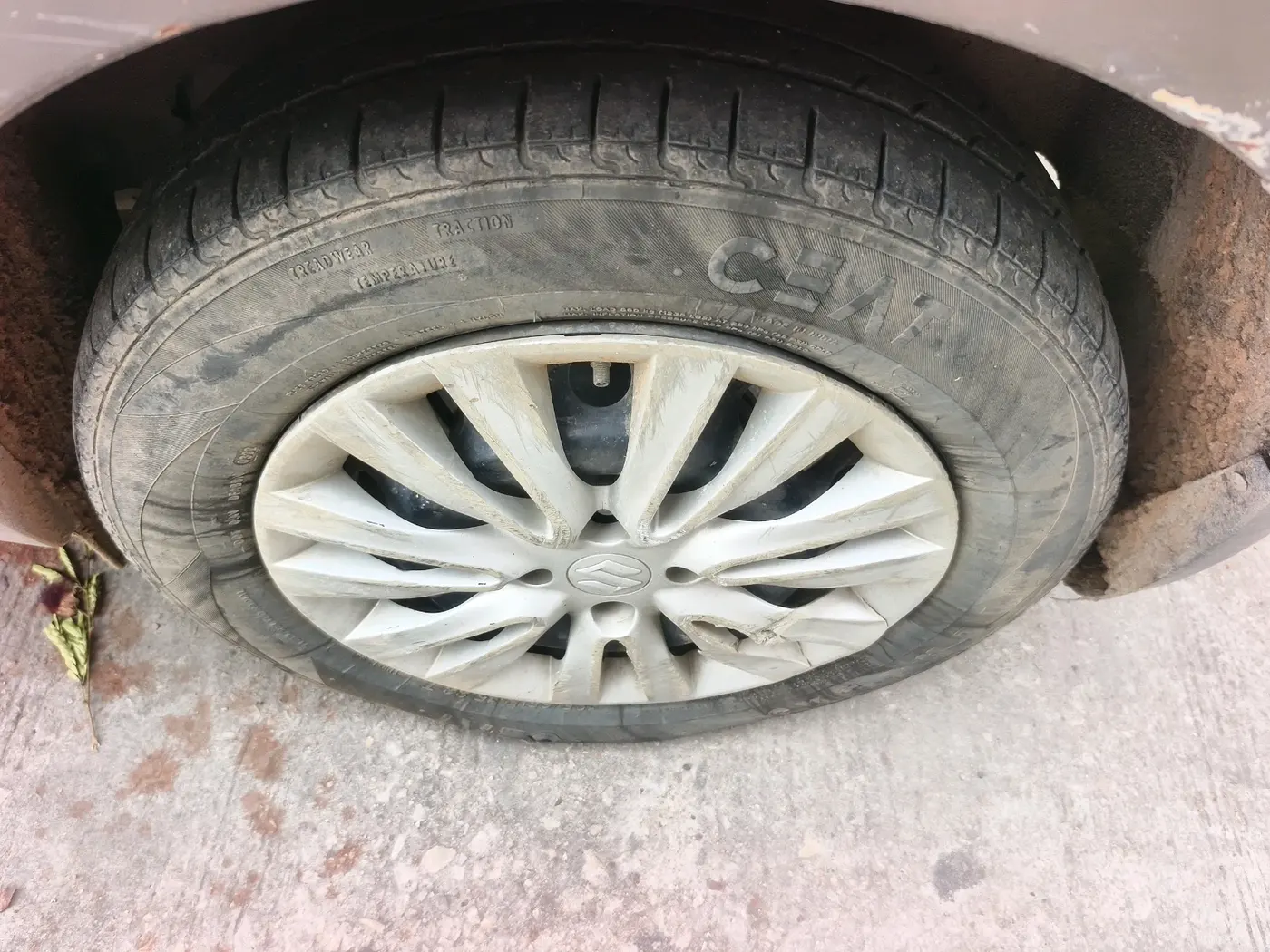 2021 Maruti Baleno DELTA PETROL 1.2, CNG, Manual, 61,299 km, tyre