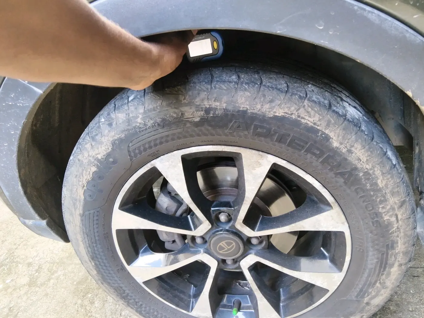 2021 Tata NEXON XZA PLUS PETROL, Petrol, Automatic, 83,998 km, tyre