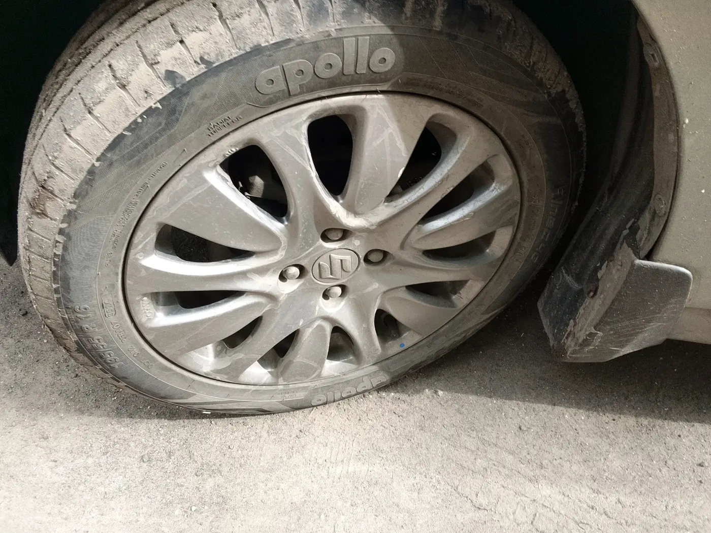 2017 Maruti Baleno ALPHA PETROL 1.2, Petrol, Manual, 52,336 km, tyre
