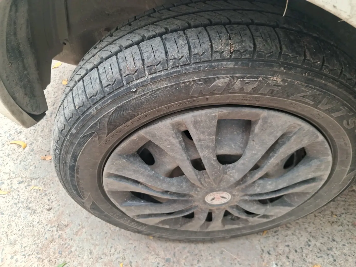 2015 Maruti Alto K10 VXI, Petrol, Manual, 1,10,464 km, tyre