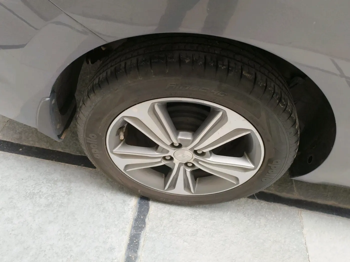 2017 Hyundai Verna 1.6 VTVT SX O, Petrol, Manual, 1,47,498 km, tyre